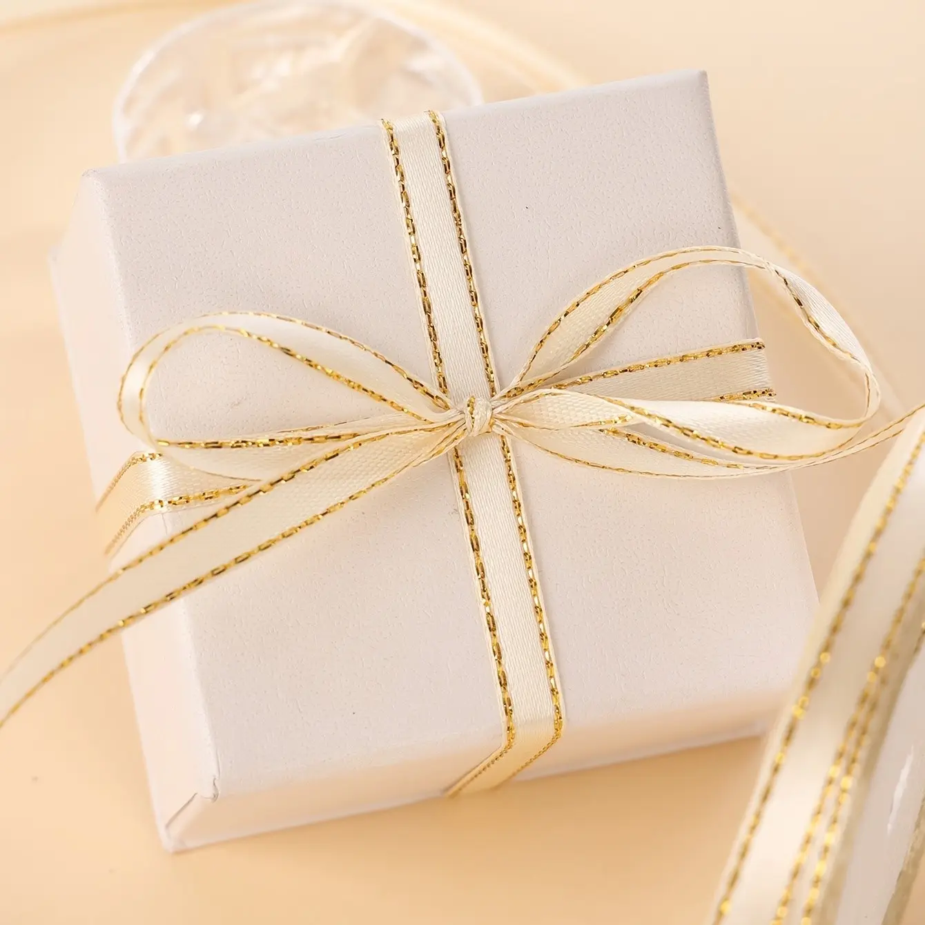 Ribbon for Wedding Gifts, DIY Gift Box Decoration, Party Favor Packaging, Floral Decorative Ribbon, 20m Gold Trimmed Ribbon