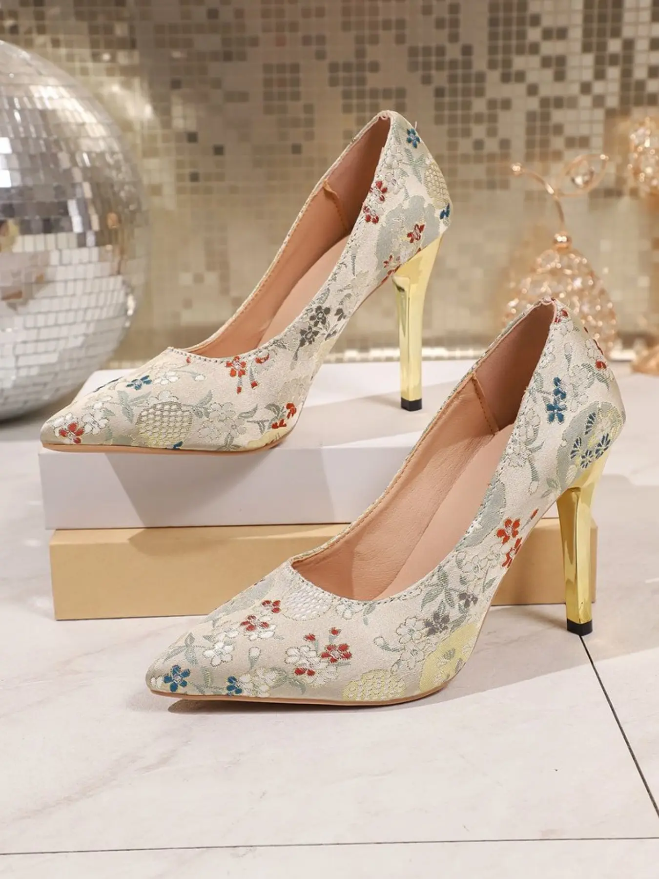 New Autumn Shallow Mouth Pointed Toe Slip-On Lazy Shoes, Cross-Border Print National Style New Chinese High Heel Shoes, Comfortable and Stylish