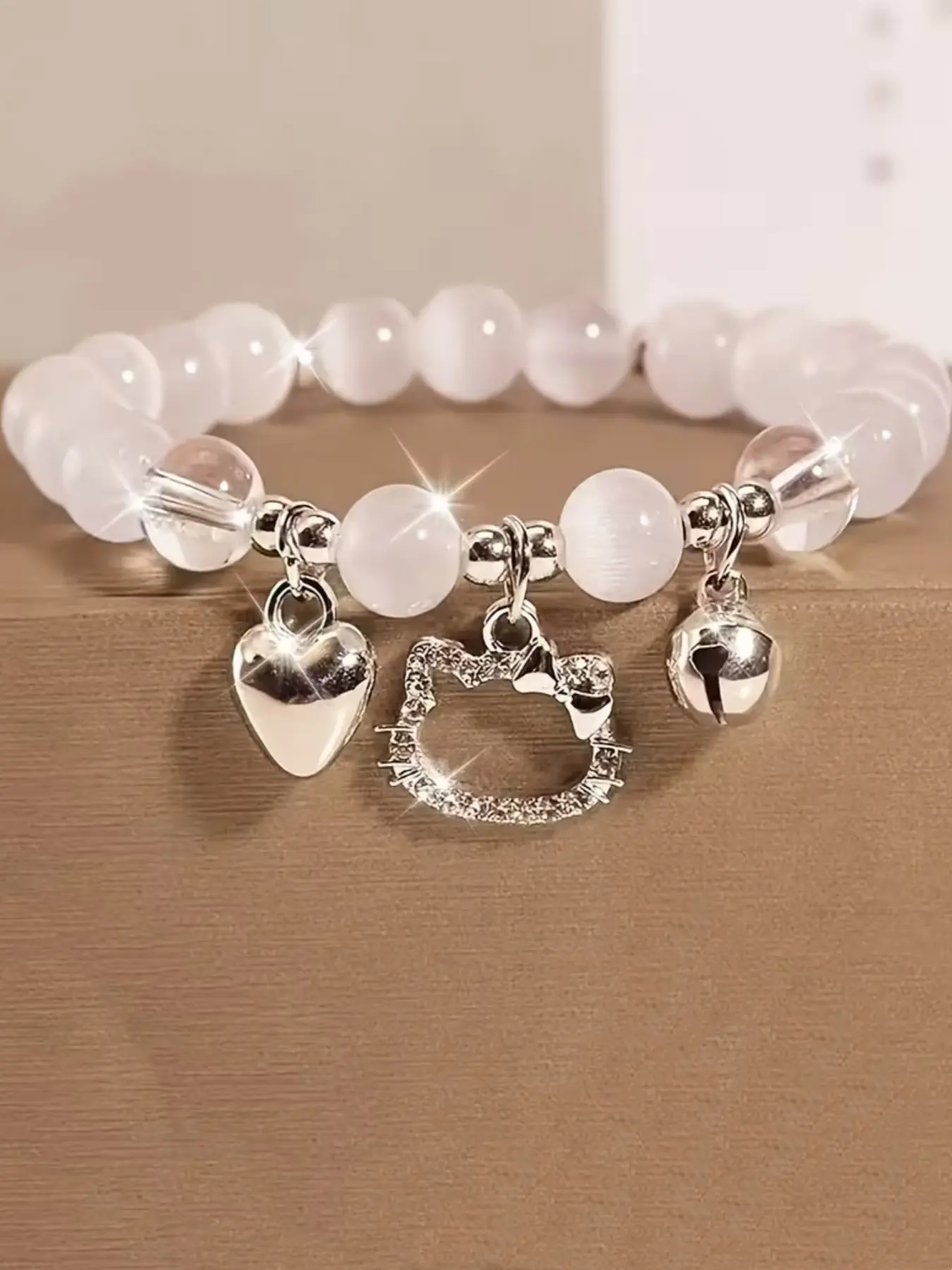 Kawaii Kitty Pendant Bead Bracelet, Silver Color Heart Bell Charms, Dainty Fashion Bracelets for Teen Girls, Cute Jewelry Accessories, Fashionable Bracelet