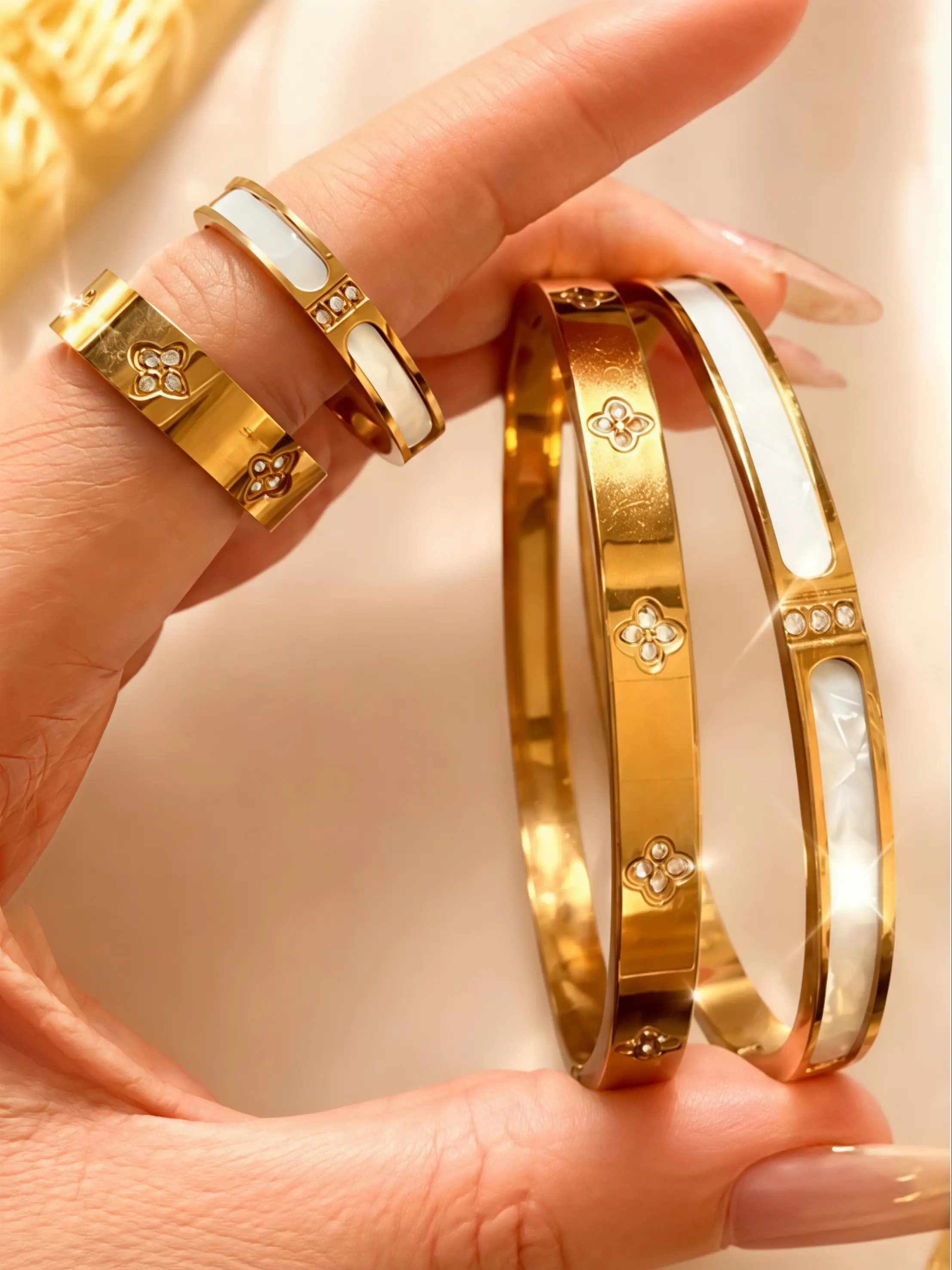 4-Piece 18k Plated Bracelet and Ring Set, Shell Inlaid Titanium Steel, Waterproof and Fade-Resistant Jewelry Gift