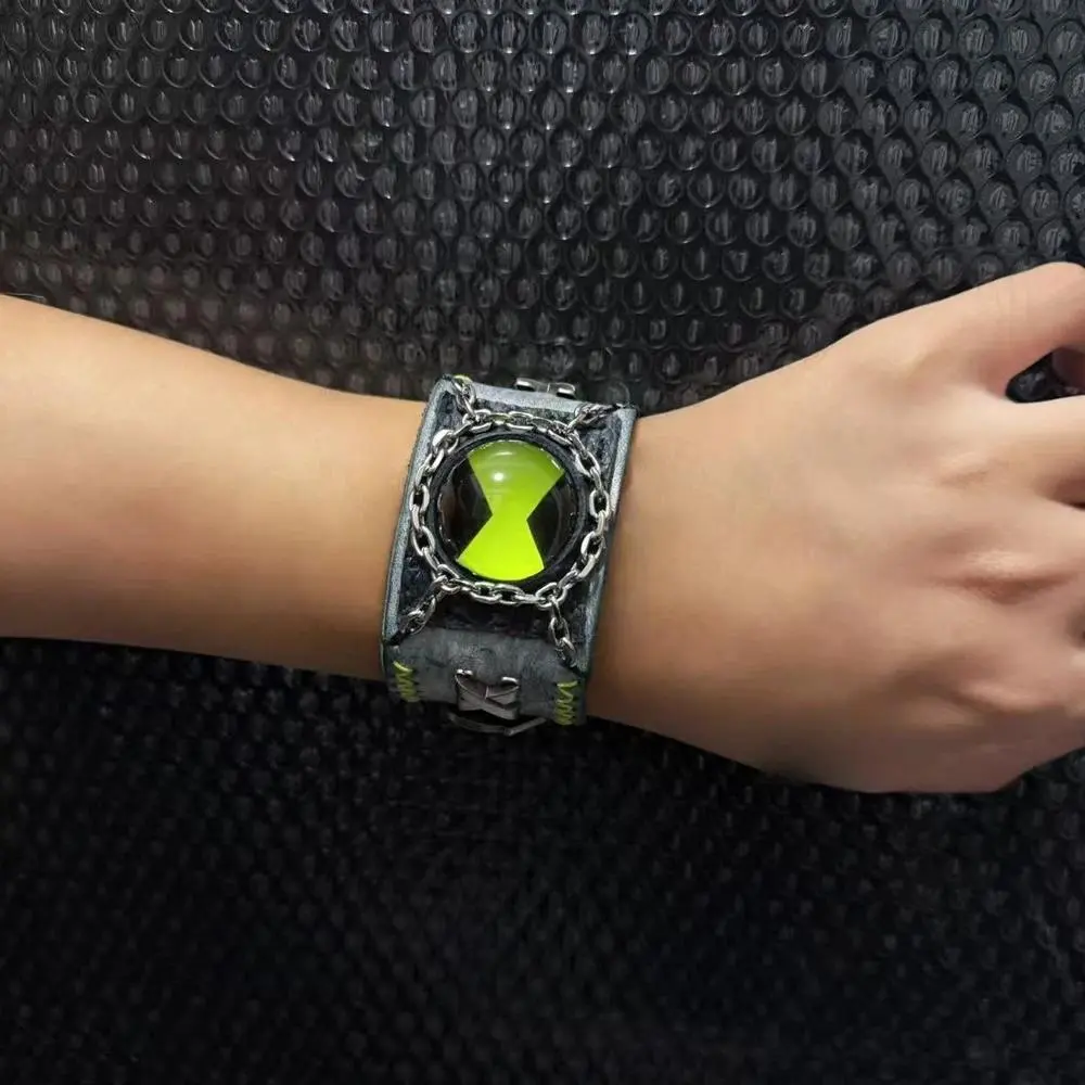 Anime Ben 10 Cosplay Ben Tennyson Omnitrix Bracelet Leather Punk Hip Hop Hand Chain Fashion Bangles Unisex Party Props