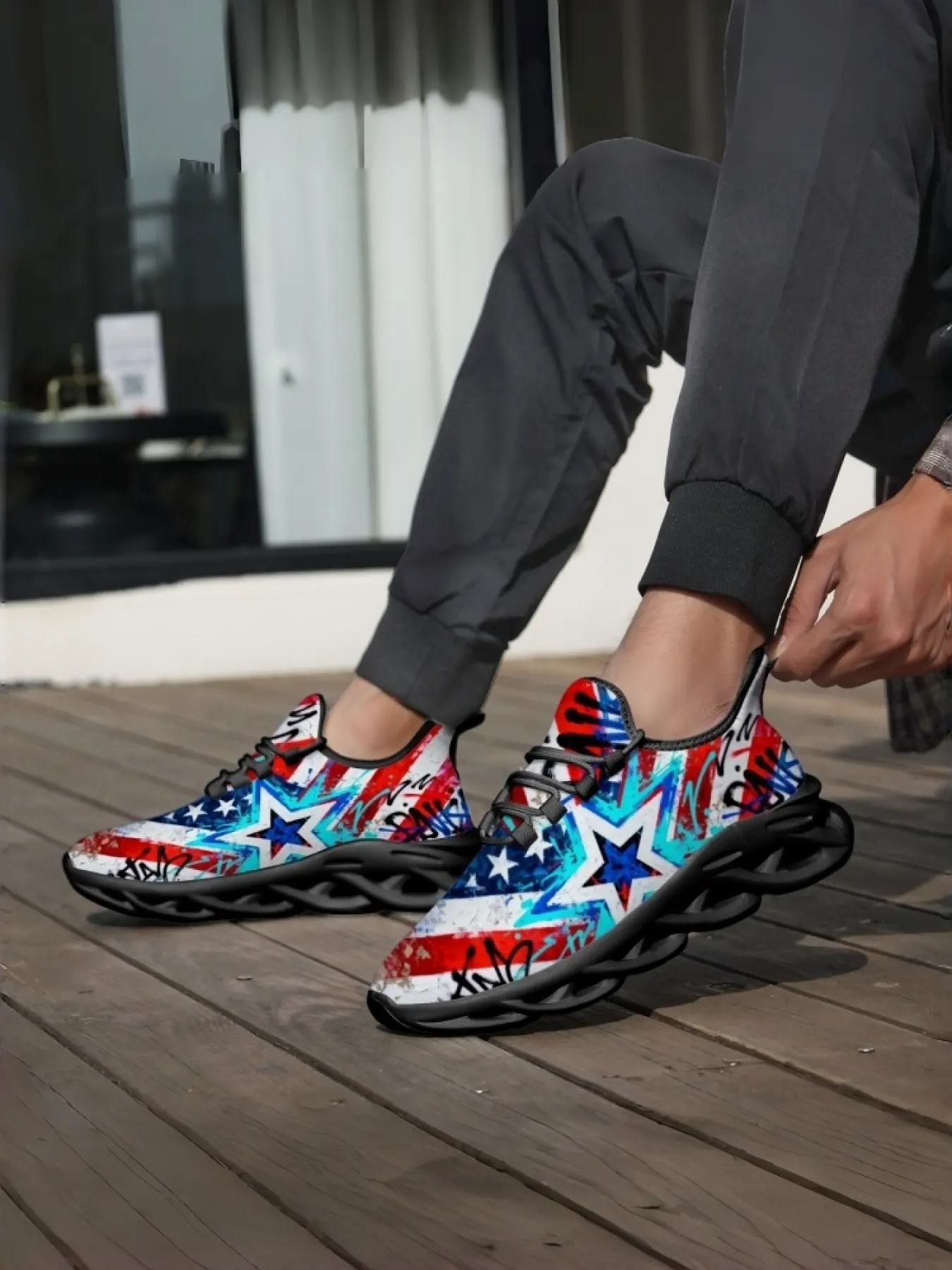 1 Pair Red White Blue Multi-layer Star Street Graffiti Distressed Stripe Full Print Blade Platform Dad Sneakers, Unisex American Hip Hop Trend Shock Absorbing Breathable Casual Trainers
