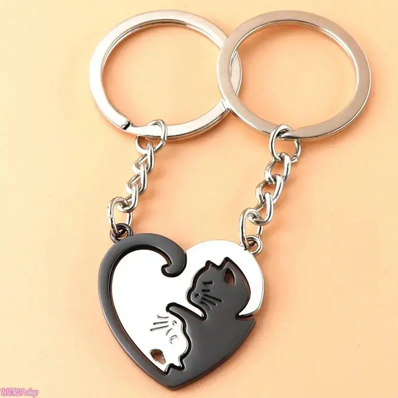 [WER21]Handmade Stainless Steel Cute Hug Cat Keychain, Patchwork Heart Round Pendant, Couple-Focused Bag and Car Fashion Accessory, Handmade Keychain, Stainless Steel Keychain