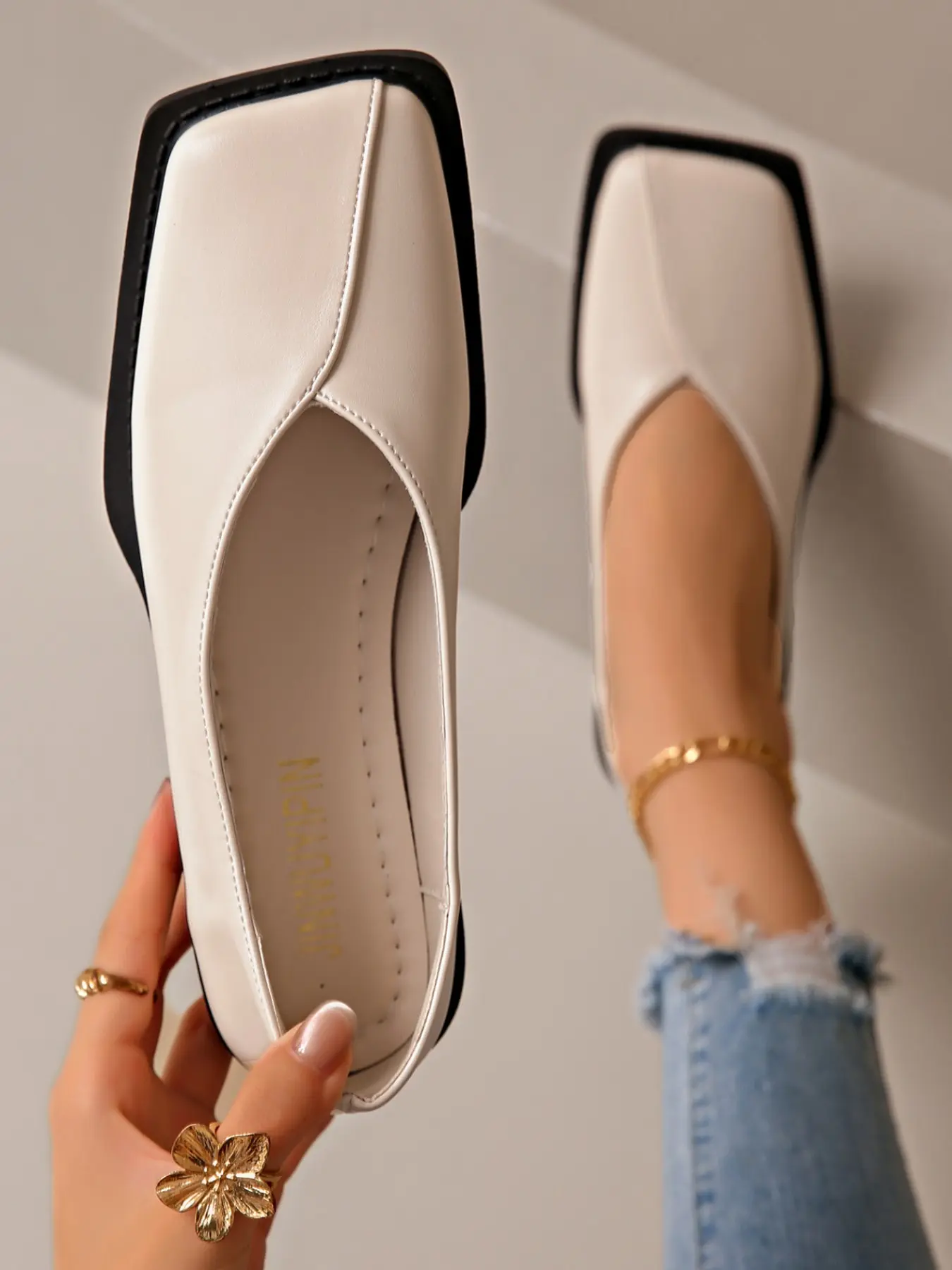 Six Color Options Matte PU Cow Print Square Toe Flat Shoes for Women, V-Neck Low Top Soft Sole Lazy Shoes, Perfect for Jeans and Dresses, Casual Flat Shoes