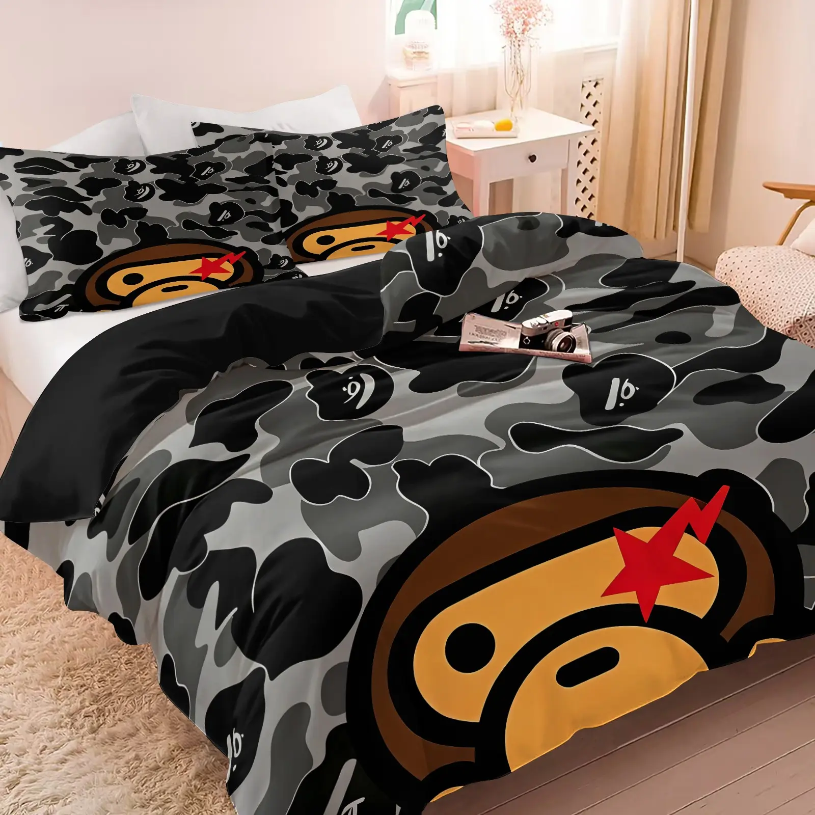 Hip‑Hop Street Style Dark Camo Duvet Cover Set, Includes 1 Duvet Cover and 1‑2 Pillowcases, Soft Comfortable Breathable All‑Season Bedding, Stunning Abstract Ape‑Head Design for Youth Girls & Boys Aesthetic Bedroom Decor, Patterned Bedding Set