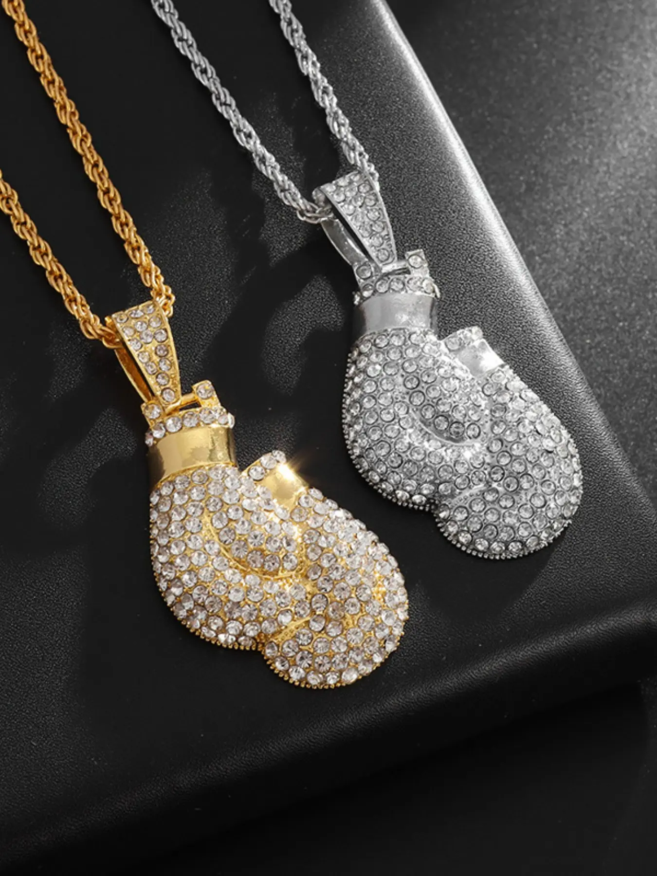 European and American Hip Hop Style Boxing Gloves Pendant Necklace, Copper Zirconia Jewelry, Trendy Hiphop Accessory for Men and Women