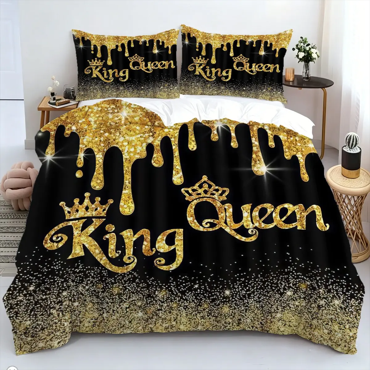 2/3pcs Glam Shiny Gold Drip King Queen Crown Couple Duvet Cover Set, No Filling – Print Bedding Set, Great for Luxury Vanity Room, Couple Glam Hangout Space, Apartment, King Queen Golden Glitter Wedding Content‑Shooting Background