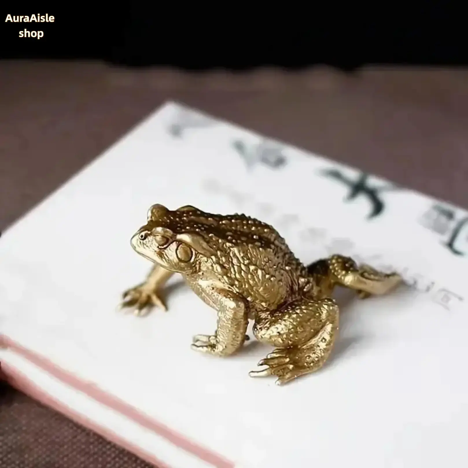 Mini Solid Brass Frog Figurine - Minimalist Retro Feng Shui Wealth & Prosperity Charm, Decorative Cabinet/Tabletop Accent, Ideal for Home/Office Display, Thoughtful Gift