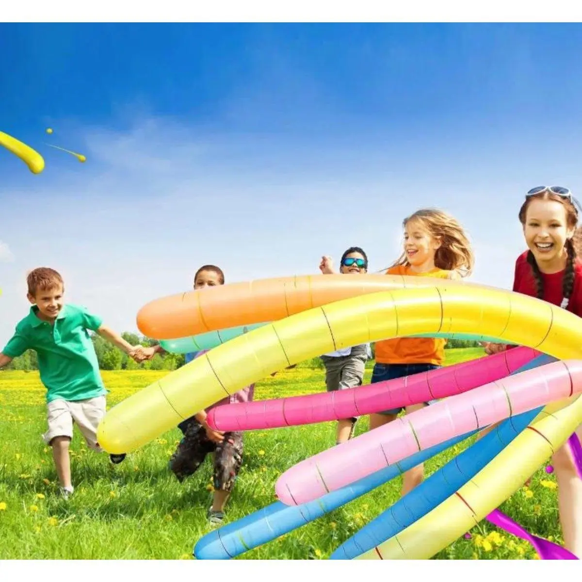 100-Pack Whistling Rocket Balloons Set with 2-Way Air Pump, Extra Long, Aerodynamic Tip, Colorful Giant Outdoor Festive & Party Supplies for Kids’ Birthdays, Science Experiments, Picnics, Great Gift