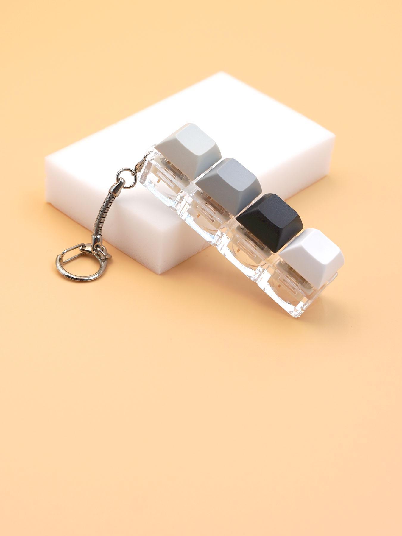 Summer 2025 Fun Keycap Keyboard Keychain, Punk Style Keyboard 4 Keys Toy Keychain for Women & Men, Fashion Accessories for Daily Use for Decompression Gift