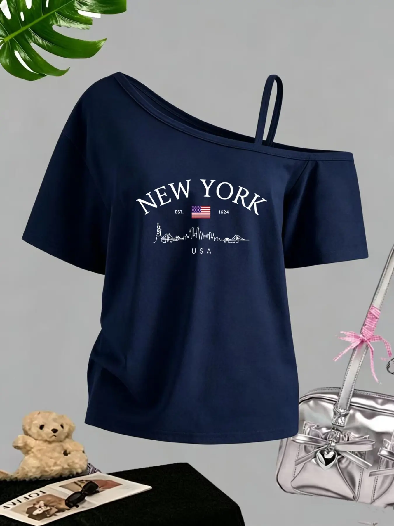 Women's Casual Sporty One-Shoulder Short Sleeve T-Shirt, Heart Pattern, Slim-Fit, All Seasons, Trendy Fashion Top