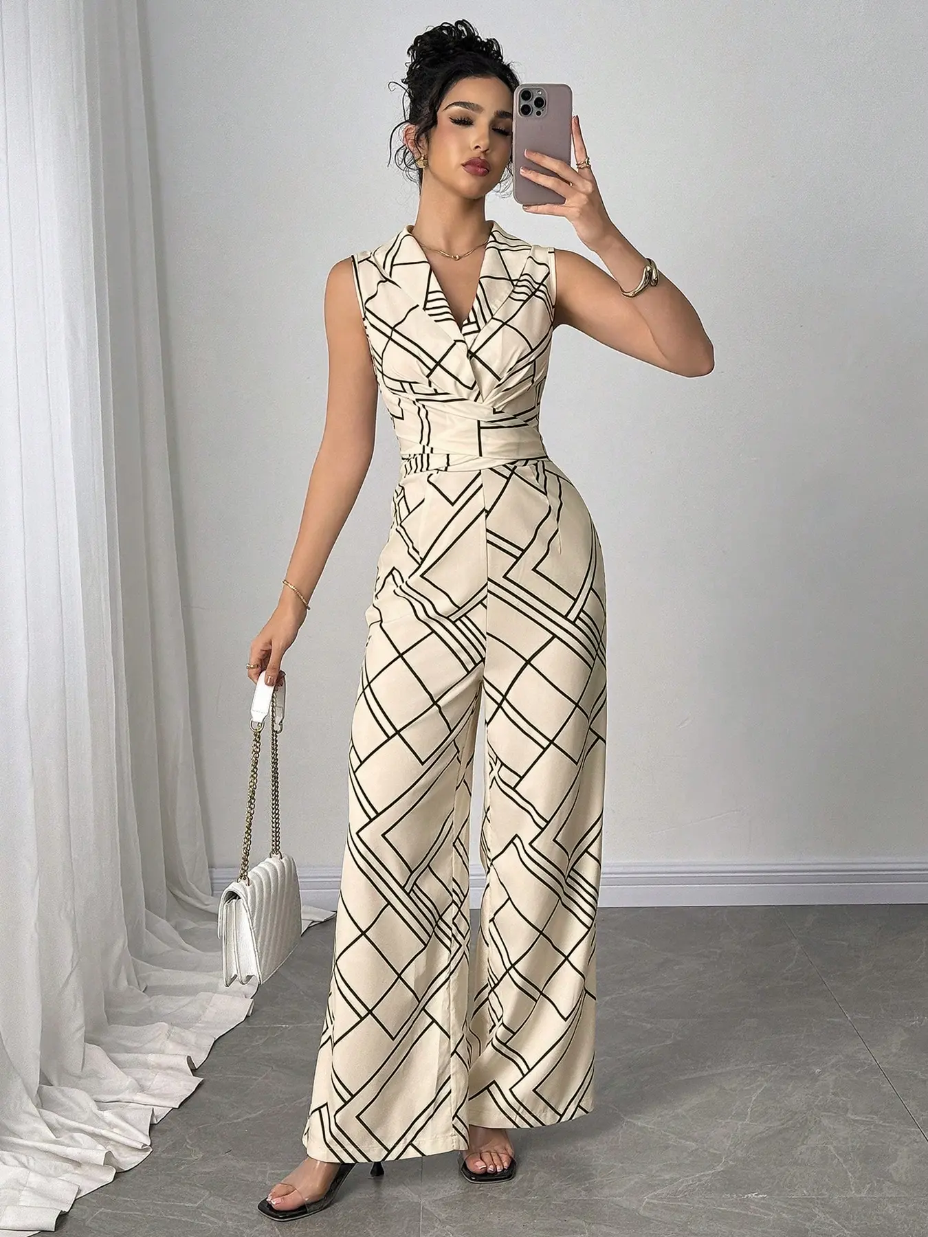 [Plus Size] All Over Geometric Print Shirred Dress, Elegant Fashion Casual Sleeveless A Line Dress for Daily Outdoor Wear, Women Plus Womenswear Clothing for Summer, Fit Sundresses, Beach Resort Wear, Jumpsuit