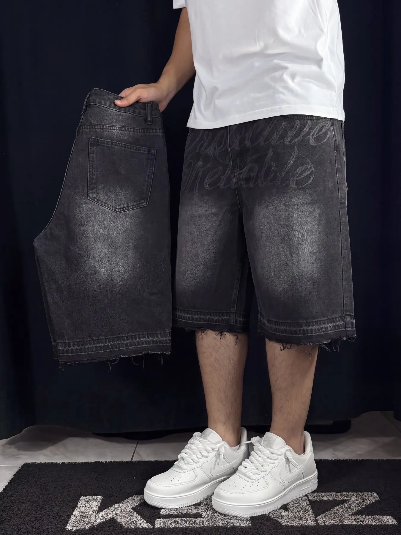 Men's Baggy Denim Jorts Shorts, Washed Letter Print, Raw Hem Frayed Edge, Hip Hop Streetwear, Loose Fit Denim Shorts for Men