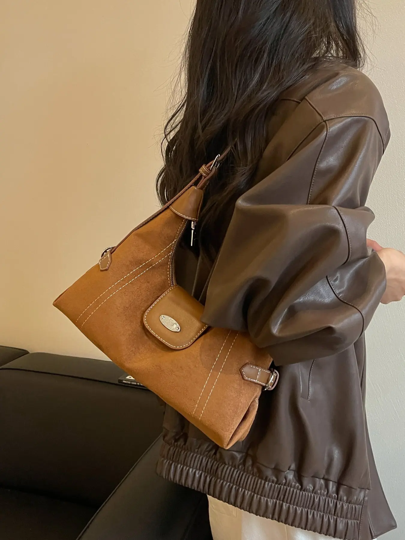 Vintage Suede Hobo Shoulder Bag, Large Capacity Retro Underarm Bag, Trendy Fall Commute Crossbody Purse, PU Leather with Buckle Detail, Casual Trendy Bag, Crossbody Shoulder Bags, Casual Fashion Bag