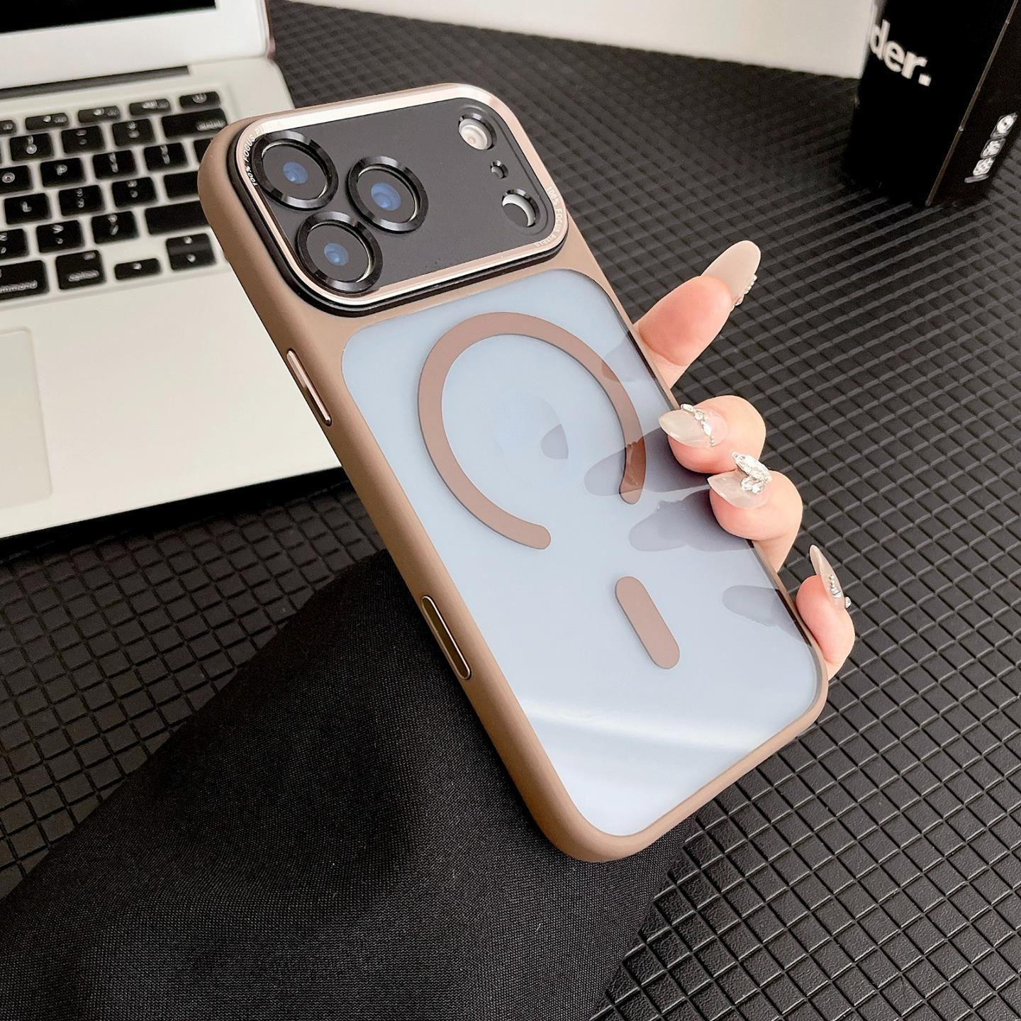 Hardware Metal Lens Compatible with iPhone 17 Pro Max Phone Case New Model Instant Change 17 Magnetic Suction Protective Cover
