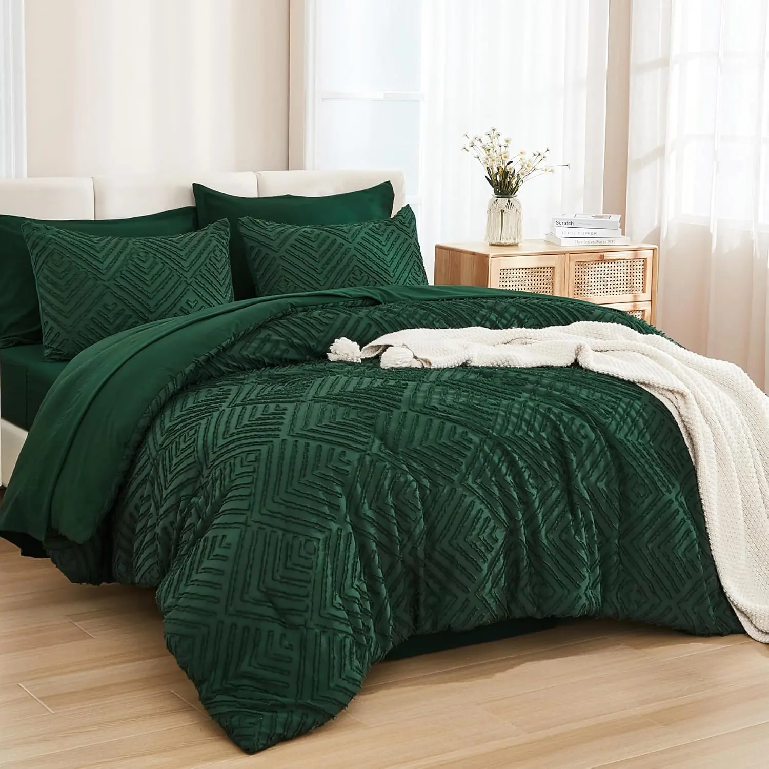 King Size Comforter Set 7 Pieces Dark Emerald Green - Bed in a Bag King Boho Lightweight Fluffy Tufted Bedding Comforter Sets with Quilt Comforter, Sheets, Pillowcases & Shams