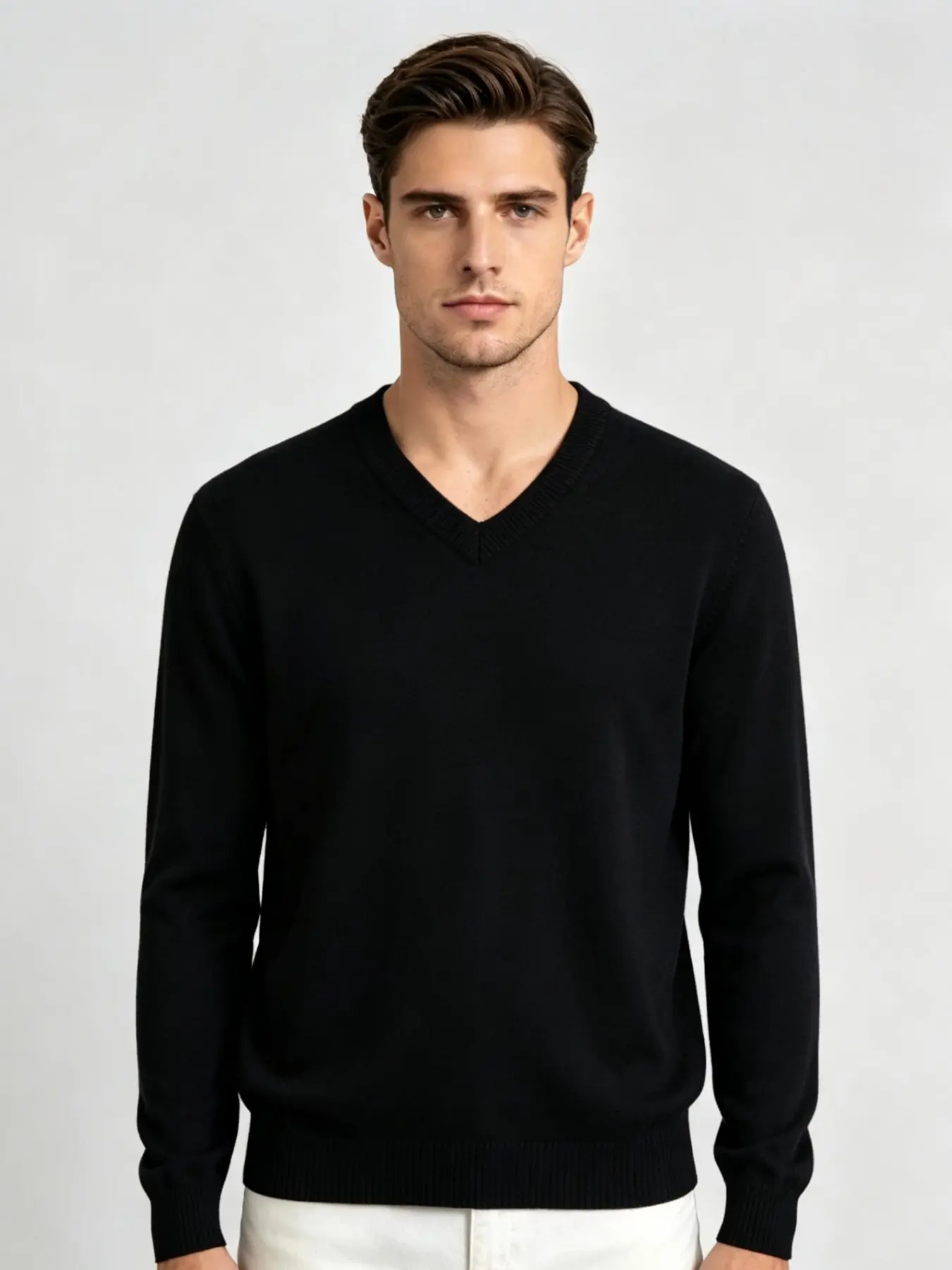 Men's Classic V‑Neck Knit Sweater, Soft Light Gray Plain Fine Knitted Pullover, Slim Fit Long Sleeve Casual Jumper, Business Daily Layering Top for Autumn Winter Men Outfits