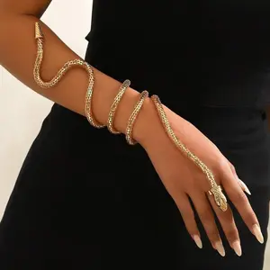 Snake Arm Chain Bracelet for Women – Punk Retro Y2K Body Jewelry, Gold Winding Serpent Arm Cuff, Statement Fashion Arm Bracelet, Trendy Exotic Design Accessory for Festival, Party, Rave & Street Outfit Styling