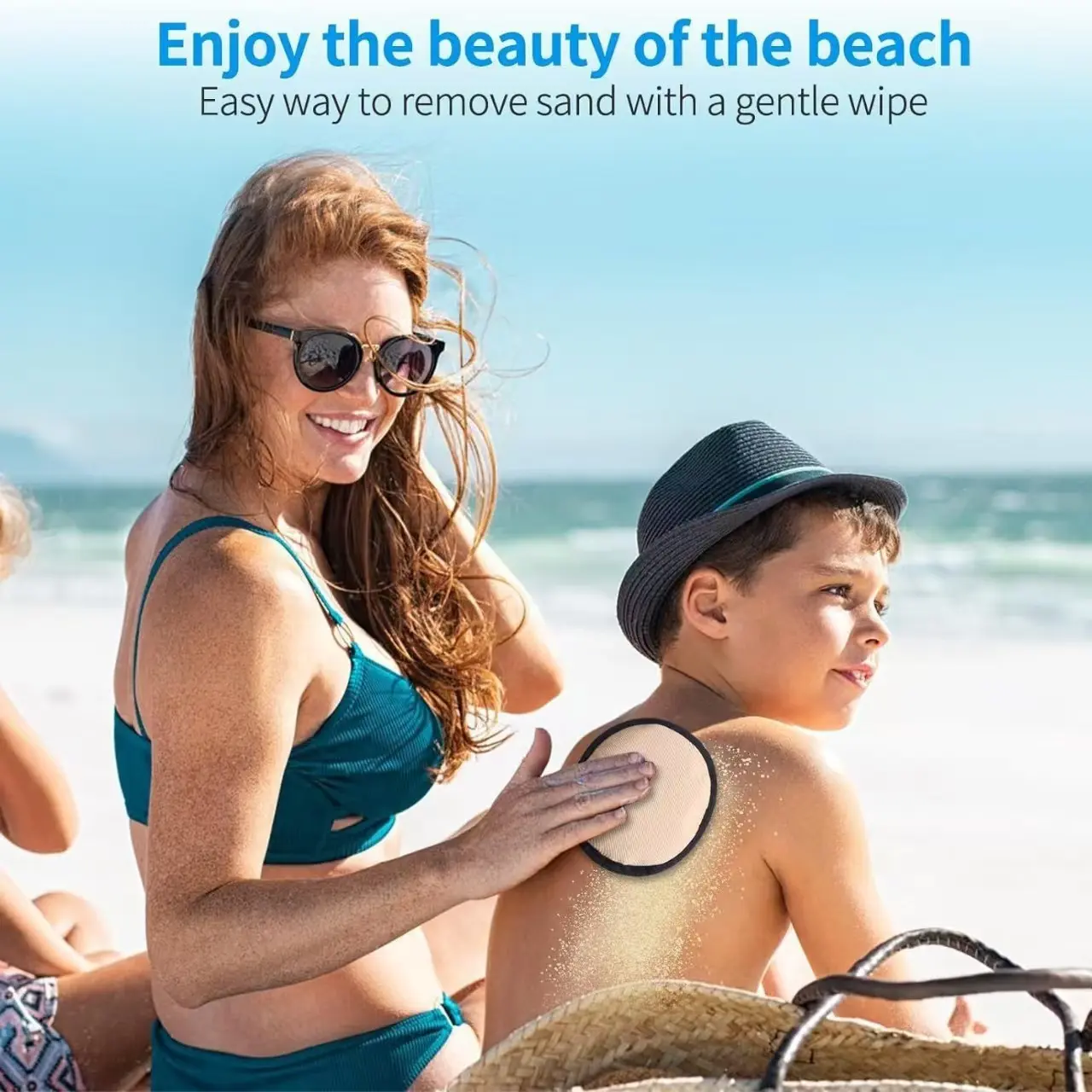 Beach Essential Sand Removal Bag, Natural Formula, Reusable Sand Cleaning Pouch, Ideal for Family, Perfect for Beach Camping