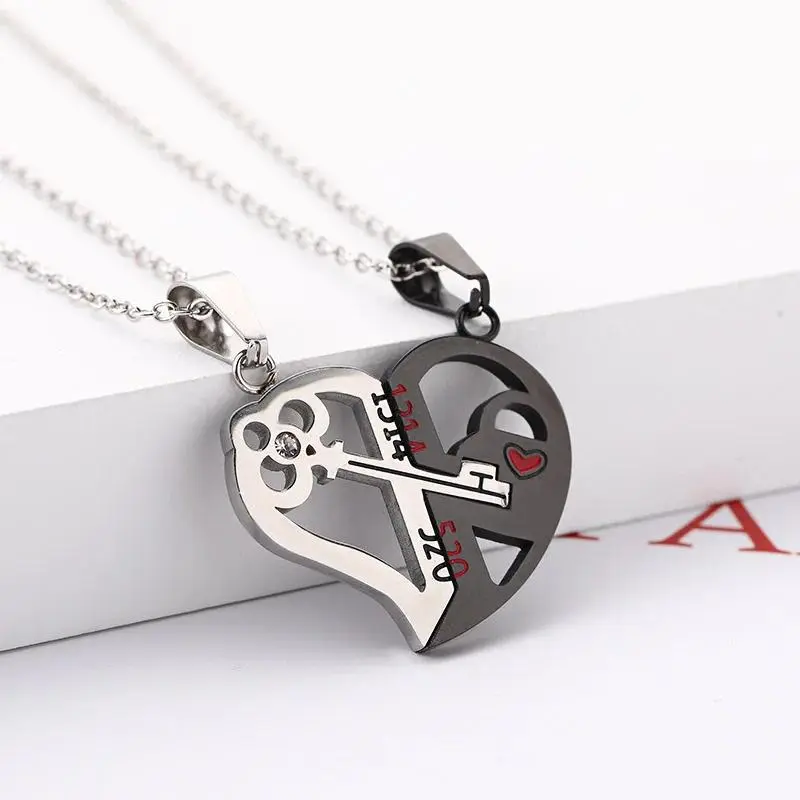 Couple Necklace Fashion Stitching Pendant Personalized Key Lock Jewelry Valentine'S Day New Year Gift Design Heart Shape