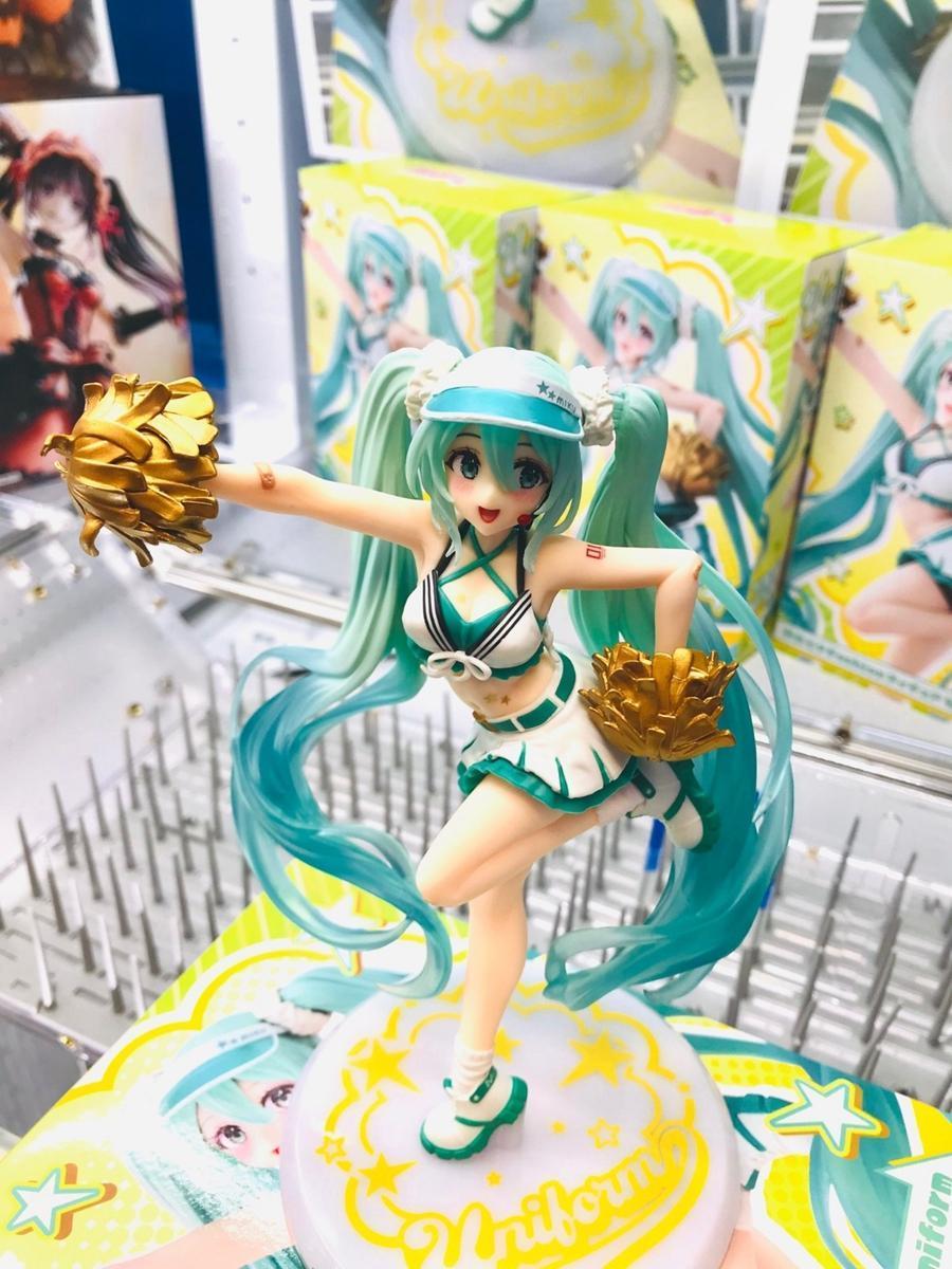 18cm Fashion Hatsune Miku Anime Figure Cheerleader Hatsune Miku Action Figures Kawaii Girl Figurine PVC Collection Model Toys