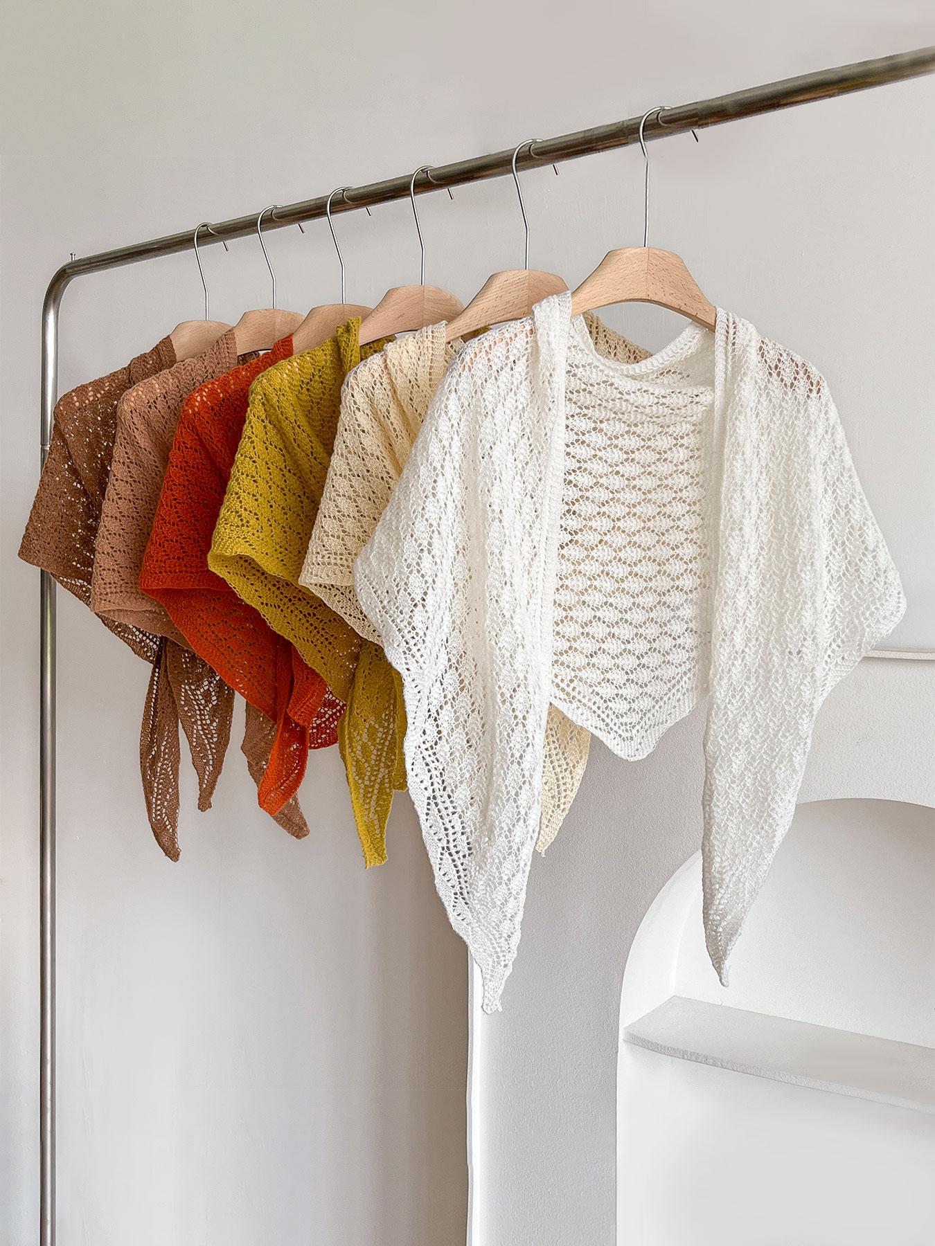 Elegant Women's Plain Triangle Shawl, Soft Comfortable Fashion Accessory, All-Season Wear, Versatile Daily Use, Stylish Casual Wrap