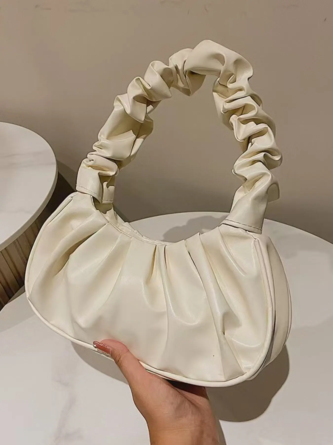 Elegant Women's Crescent Handbag, Plain Color Magnetic Closure, Casual Style, All-Seasons, Folded Design, Underarm Bag