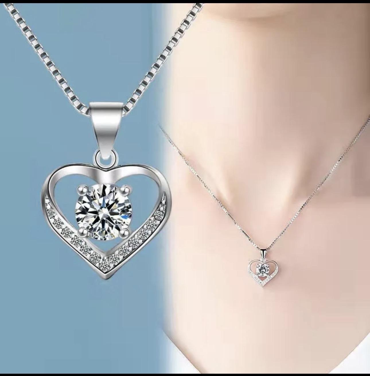 Fashion Silver Color Women's Pendant Necklace with Zircon Heart Chain for Wedding Jewelry, Ideal Gift for Special Occasions