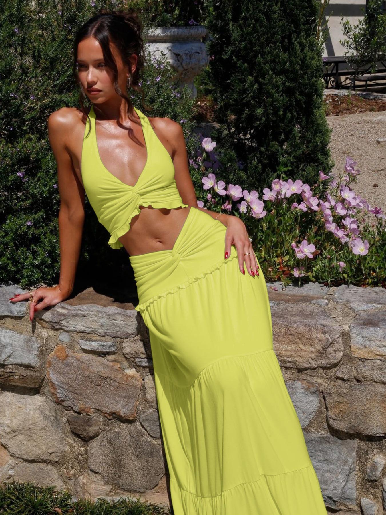 Women's Solid Color Plunge Neck Crop Top & Ruched Skirt Two-piece Set, Sleeveless Halter Neck Top & Bodycon Skirt, Ladies Summer Clothes for Party and Holiday, Womenswear