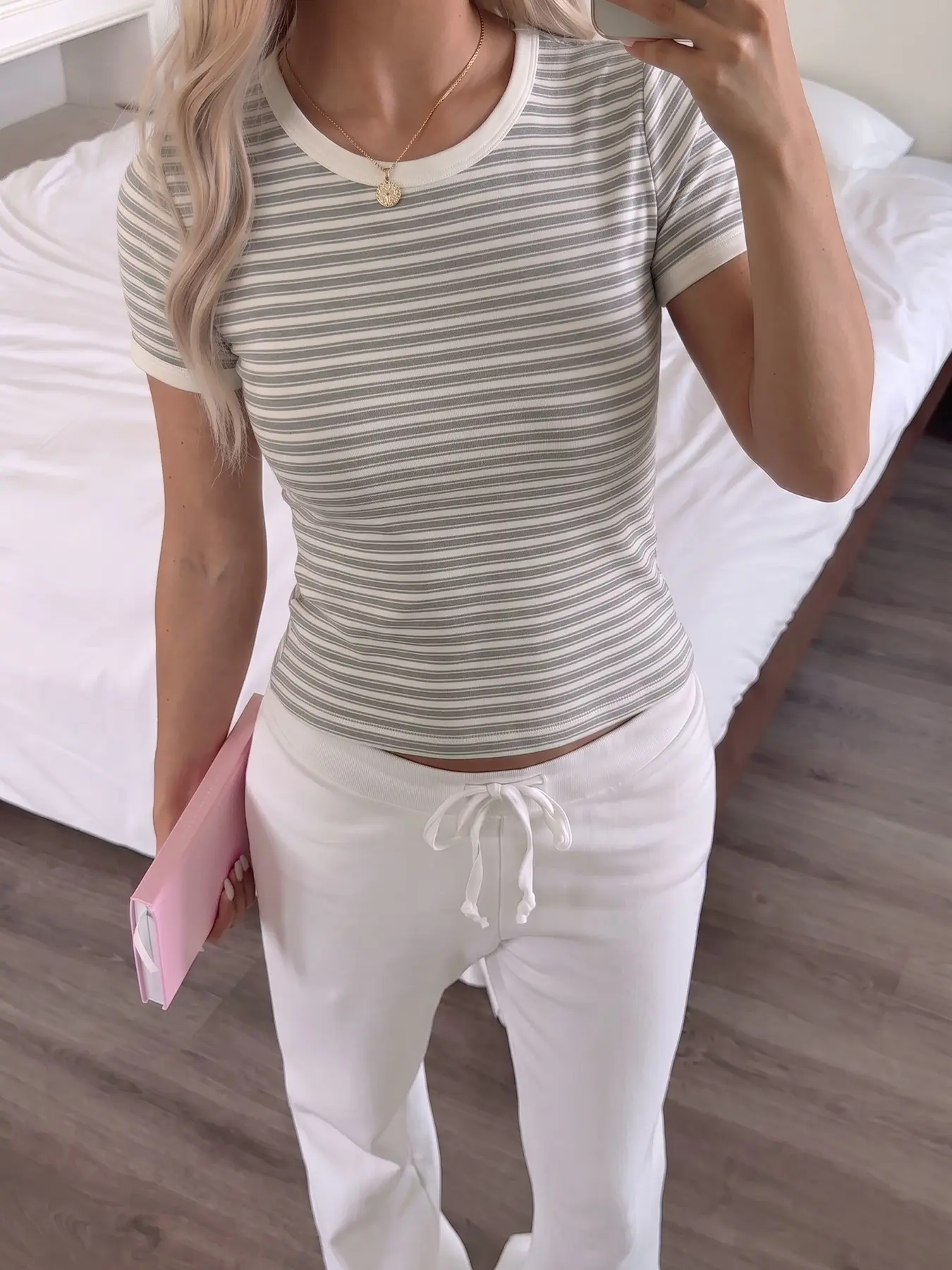 Grey White Even Horizontal Stripe Contrast White Ringer Trim Classic Crew Neck Casual Slim Fit Cropped Short Sleeve Top Women Silky Stretchy Minimal Neutral Y2K Daily Coffee Street Indoor Spring Summer All Season Gentle Layering Basic Short Sleeve Blouse