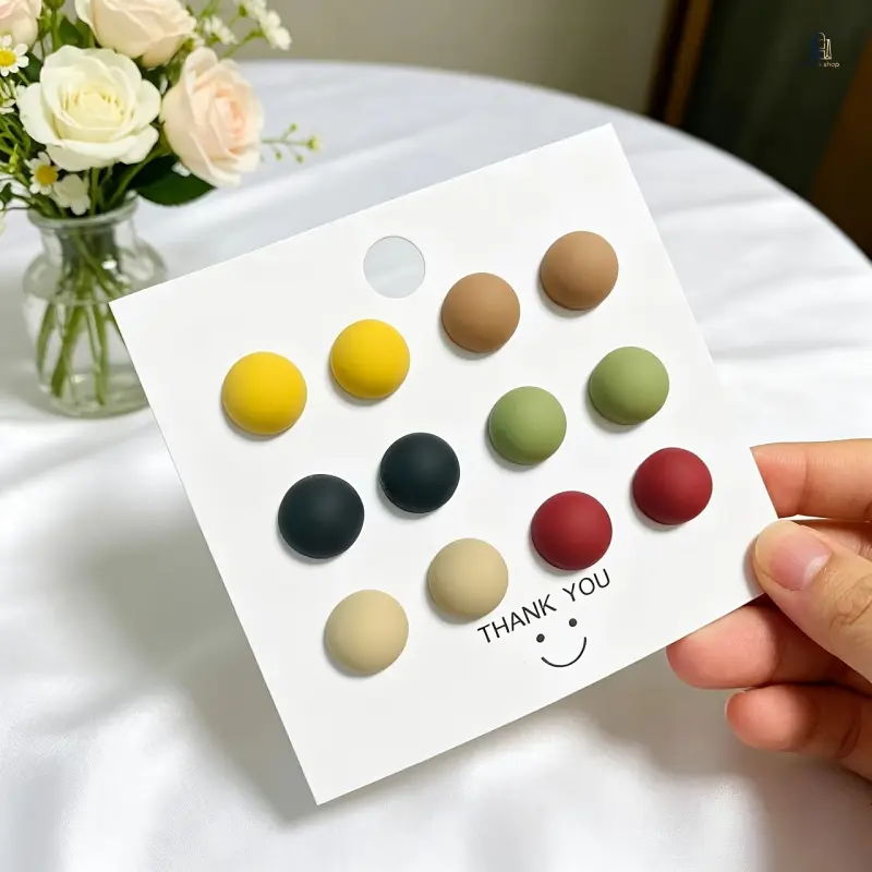 6‑Pairs Matte Resin Stud Earring Set, Skin‑Friendly Plastic Ear Pins, Comfortable Non‑Prick Small Earrings, Dainty Minimalist Daily Studs for Office Commute & Casual Everyday Wear