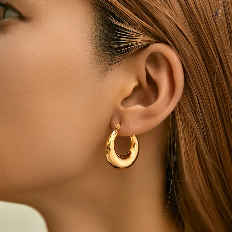 Metal Hoop Earrings Vintage Chunky Women Ear Jewelry Solid Brass Statement Short Hoops Ins Trend Retro Thick Ear Rings Solid Polished Sturdy Versatile for Daily Party Street Vacation Outfits