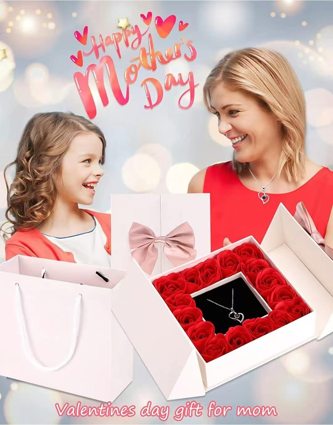 New Trending Projection Love Heart Necklace, 100 Languages I Love You Projection Pendant, Romantic Fashion Jewelry for Women, Perfect Valentine's Day Gift for Girlfriend Wife Her Anniversary Christmas Birthday