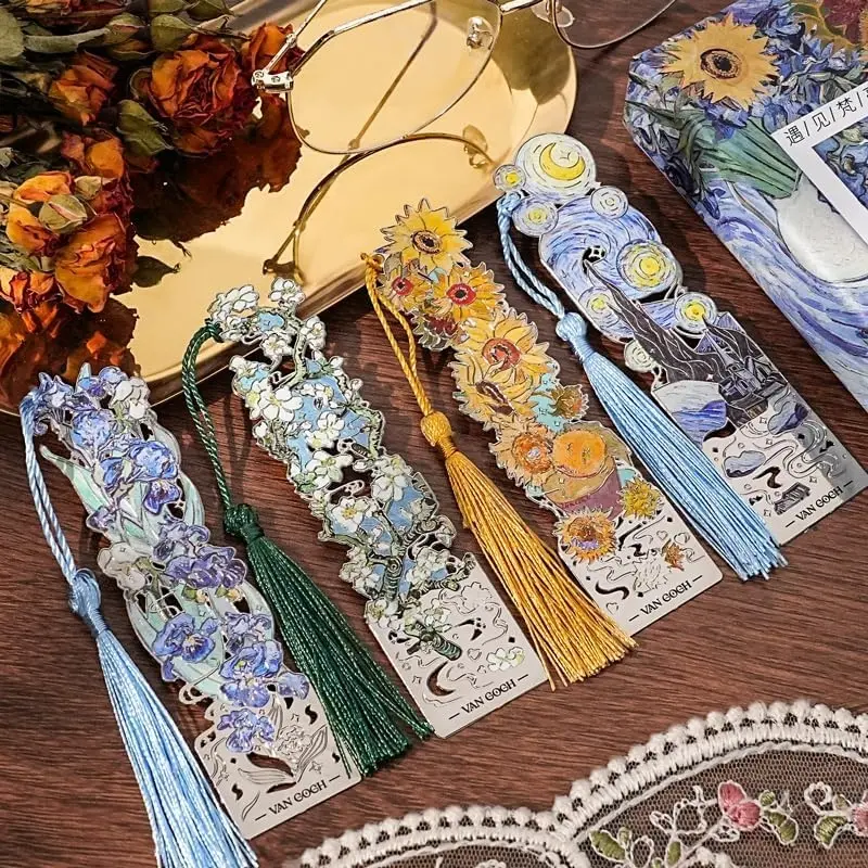 Vintage Oil Painting Metal Bookmarks - Gold Hollow-Out Chinese Style Bookmarks with Tassels, Elegant Literary Gifts for Women, Readers, Writers & Book Lovers (Gift Box Set)