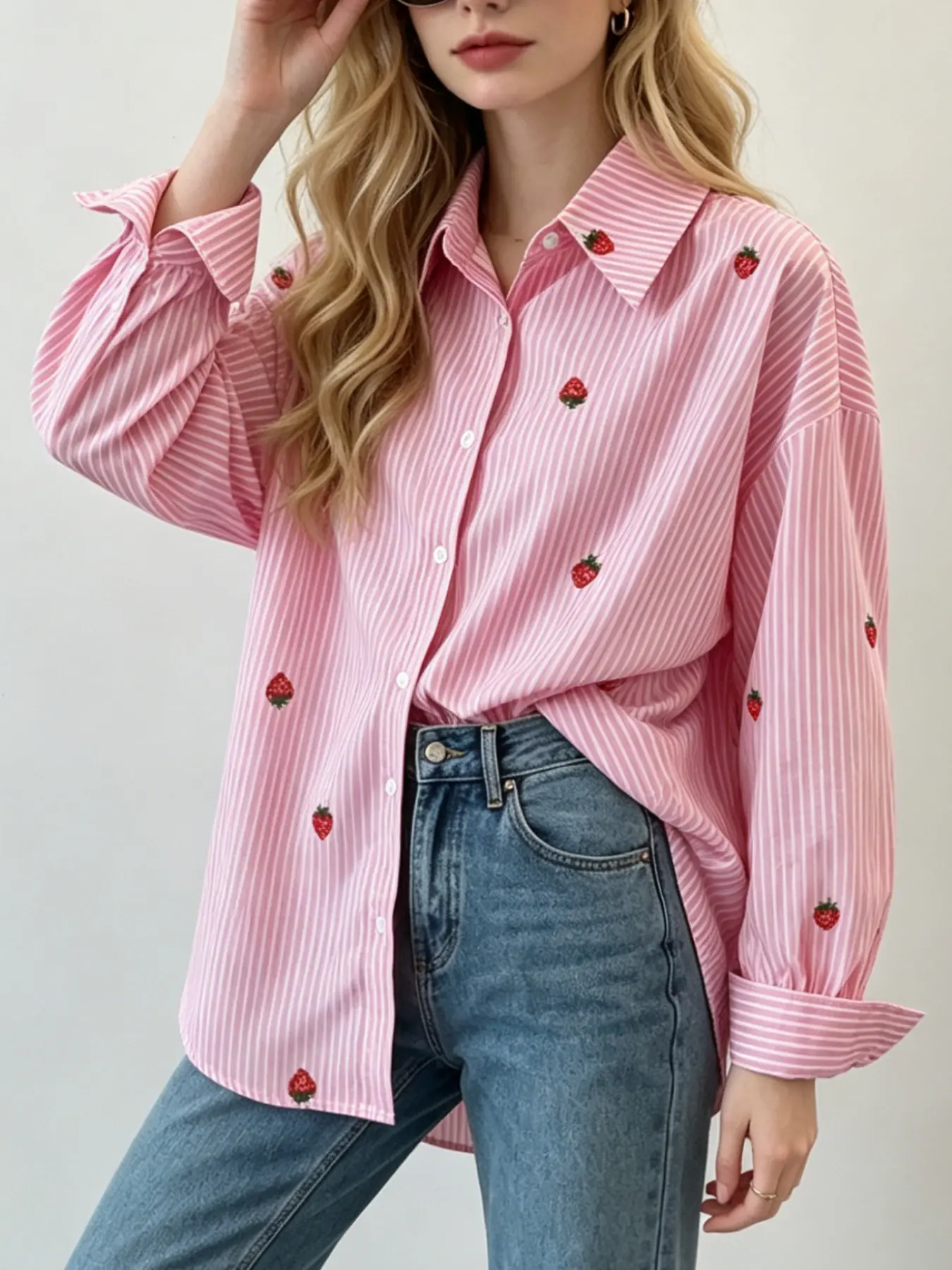 A fashionable pink strawberry striped shirt for women, with a hanging fabric that is breathable and suitable for commuting, shopping, outdoor activities, indoor and outdoor wear Blouses Casual Long Sleeve Oversized