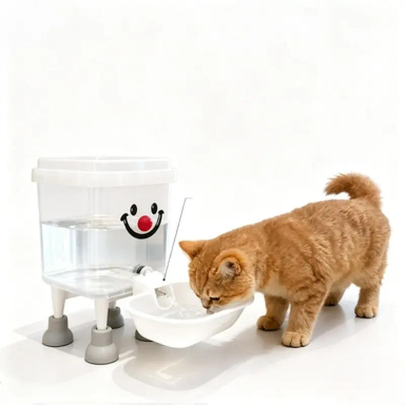 Automatic pet water dispenser/bowl; large 3L/5L capacity; no electricity required; anti-backflow design with a protective cover; adjustable water flow; an essential pet water bowl for travelers; Animal Water Bowl