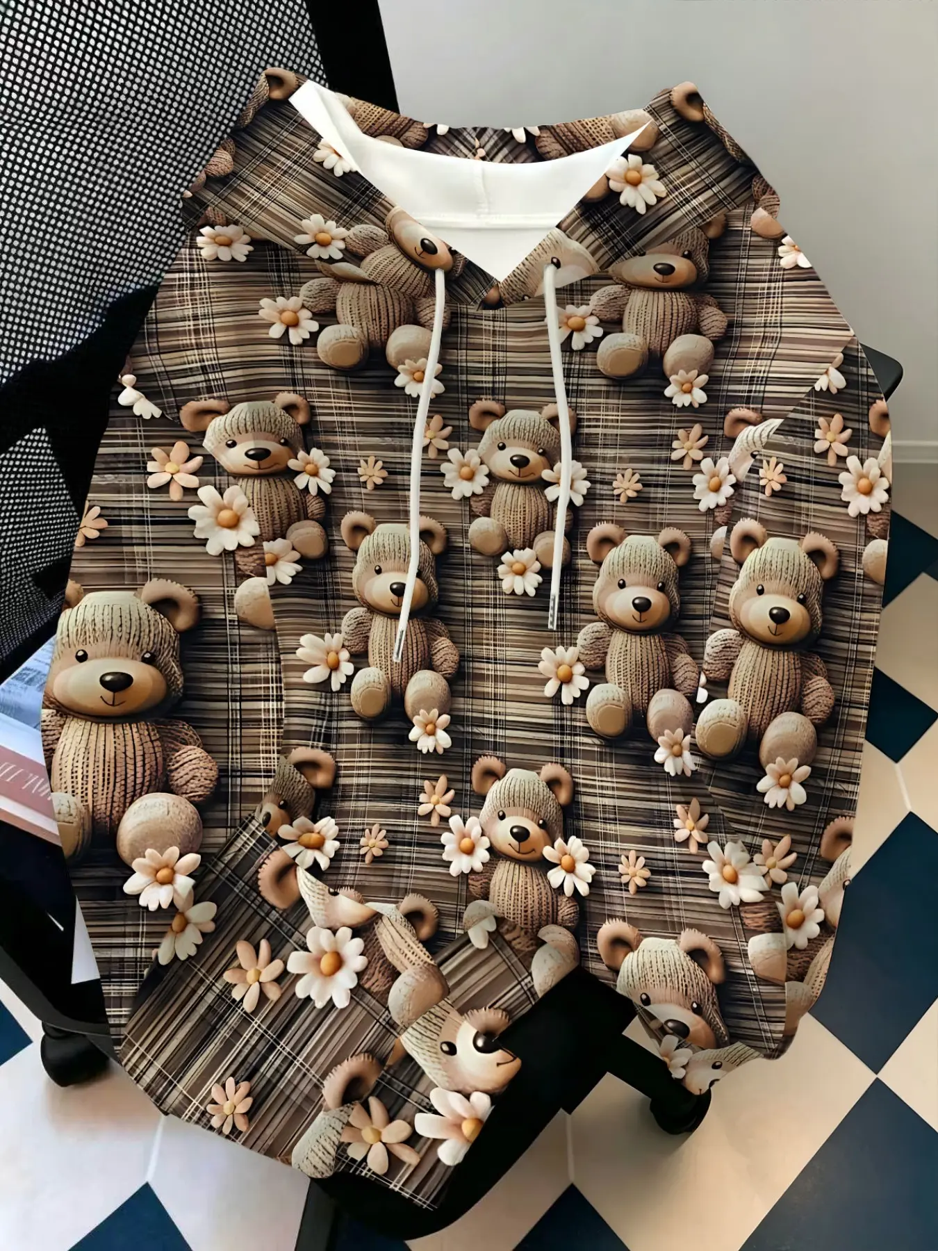 Vintage Plaid Bear Daisy Digital Print Women's Hooded Sweatshirt, Loose Fit Fall Winter Casual Top, Soft Cute Daily Wear Hoodie