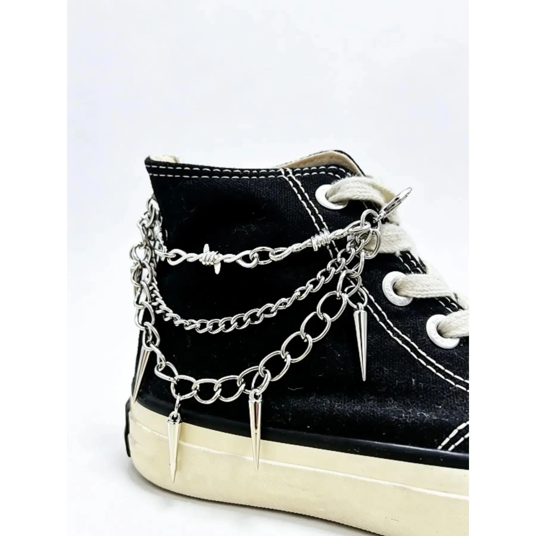 2Pcs Punk Thorn Rivet Pendant Shoe Chain, Detachable DIY Shoe Decor Charms, Metal Shoe Accessories for High-top Canvas Shoes, Martin Boots, Leather Boots & Sneakers, Goth Style Shoe Ornaments for Party Halloween