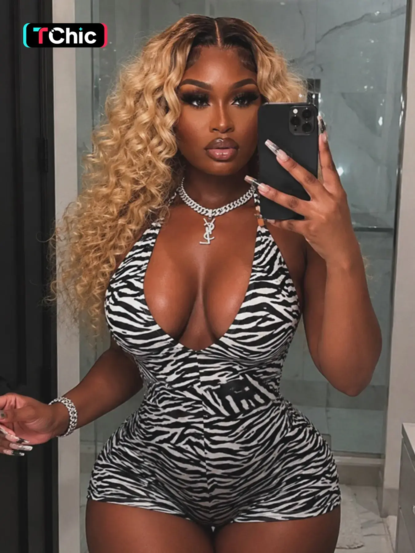 Women's Zebra Print Halter Tie Deep V Jumpsuit, Zebra Pattern, Perfect for Parties and Special Occasions, Modern Slim-Fitting Design, Unlined