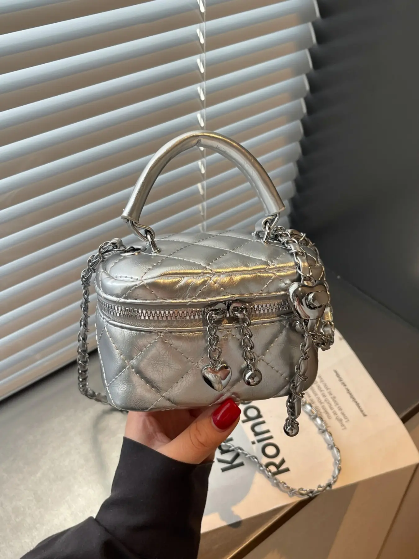 Fashion Women's Rhombus Mini Box Bag, Heart Charm Chain Shoulder Crossbody Handbag, Ideal for Daily Use, Dates, Parties, Elegant Purse