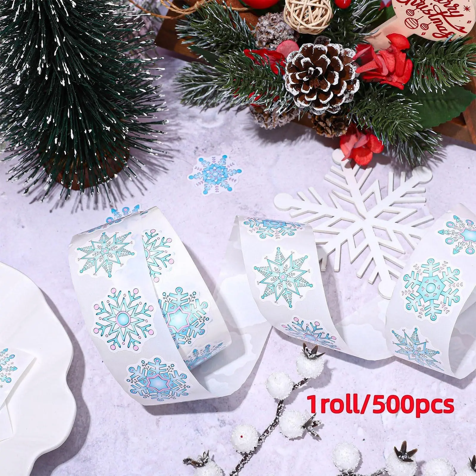 1 Roll/500pcs Blue Snowflake Stickers, Self-Adhesive Christmas Winter Labels, Gift Decorations, Phone Case, Notebook, Luggage Stickers