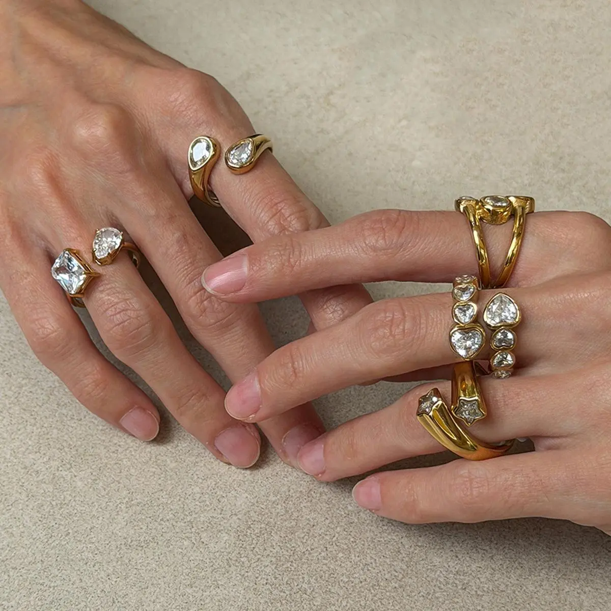 Main Character Energy Chunky Gold Open Ring Baddie Y2K Viral Adjustable Statement Ring Effortless Glamour Clear Crystal Stone Shape Jewelry for Women Daily Wear Party