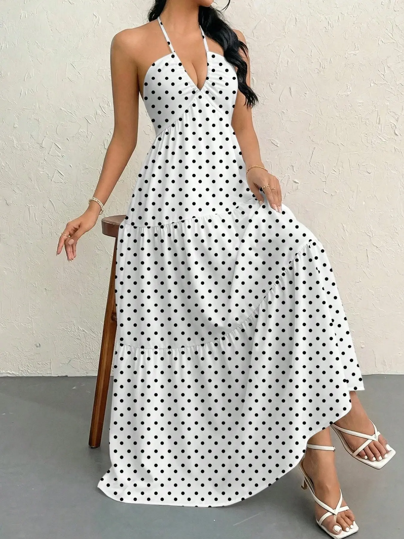 Women's Casual Summer Dot Halter Thin Strap Patchwork Dress, Loose Fit Design, Perfect for Daily and Beach Wear, Fashionable, Versatile, Elegant and Chic Style