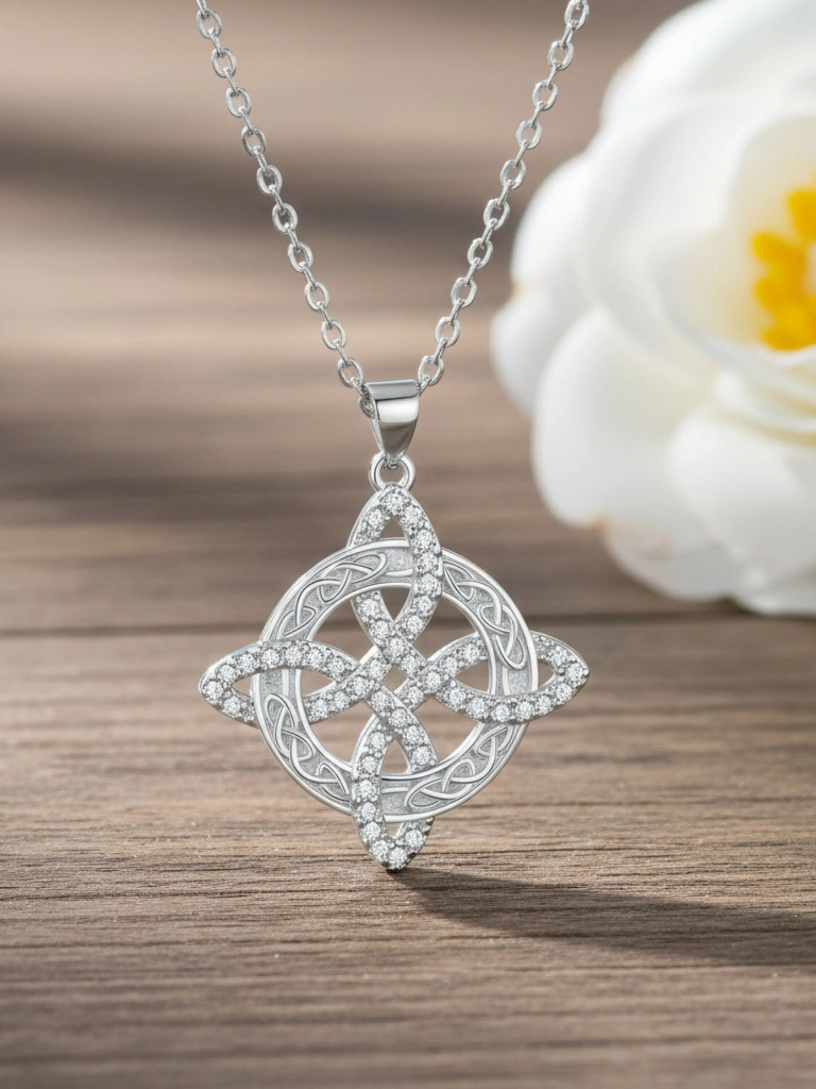 ⭐ Celtic Knot Star Pendant Necklace for Women, Sparkling CZ Diamond Iced Out Jewelry, Minimalist Luxury Necklace, Trendy Gift for Her