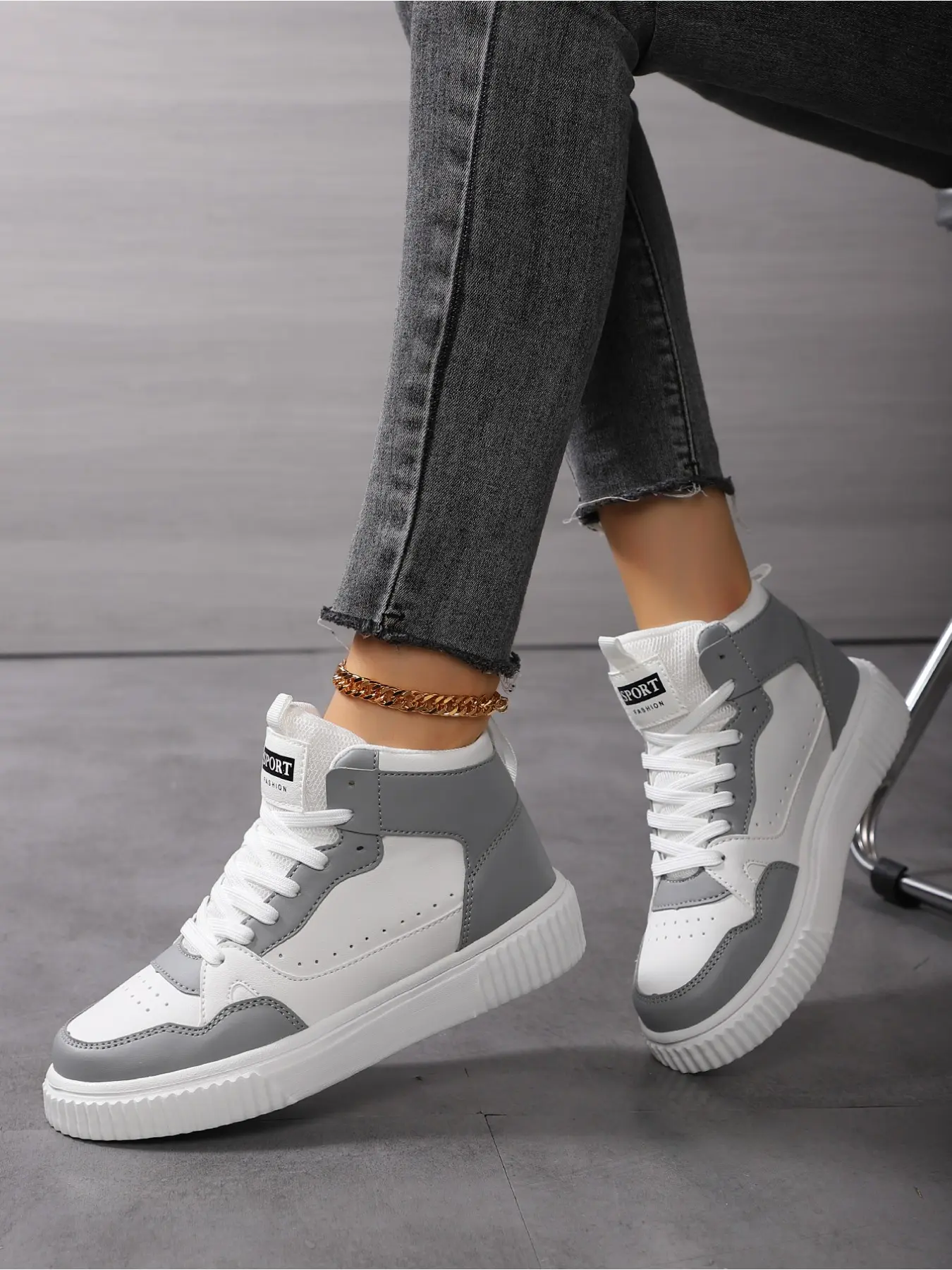 Fashion Women's Sporty Sneakers, High Top Thick Sole Walking Shoes, New Model Height-Boosting Casual Board Shoes, Trendy All-Season Footwear
