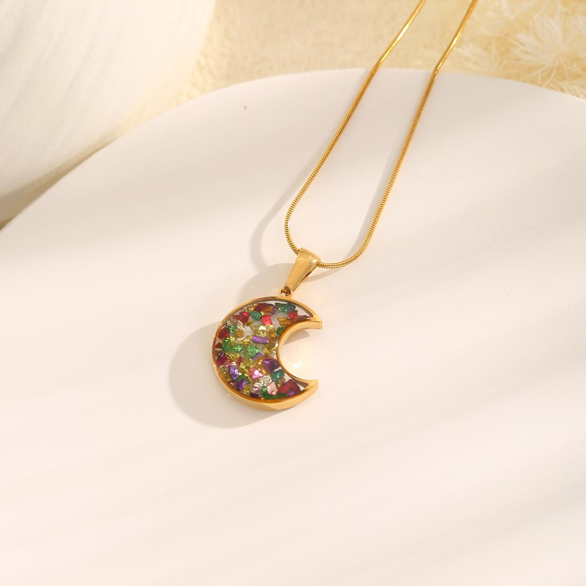 Cross-border jewelry necklace wholesale resin heart pendant necklace for women stainless steel jewelry light luxury heart-shaped collarbone necklace