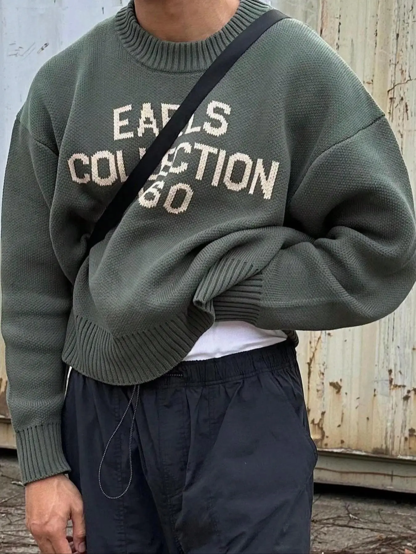 Men's Fall Winter Streetwear Long Sleeve Pullover, Casual Classic Loose Fit Round Neck Sweater, English Pattern, Ideal for Daily Commute and Home