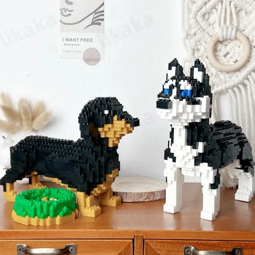 City Animals Building Blocks Micro Dog Husky Dachshund Pet Model Diamond Blocks Cute Toys for Boys Girls Adult Birthday Gifts