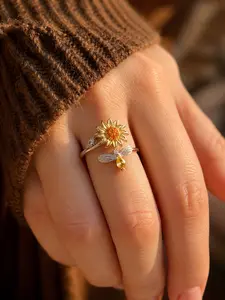 Flip Ring, Unique Design Accessory, Perfect for Daily Wear, Fashion Jewelry Piece, Ideal Gift Choice, Durable and Comfortable Fit