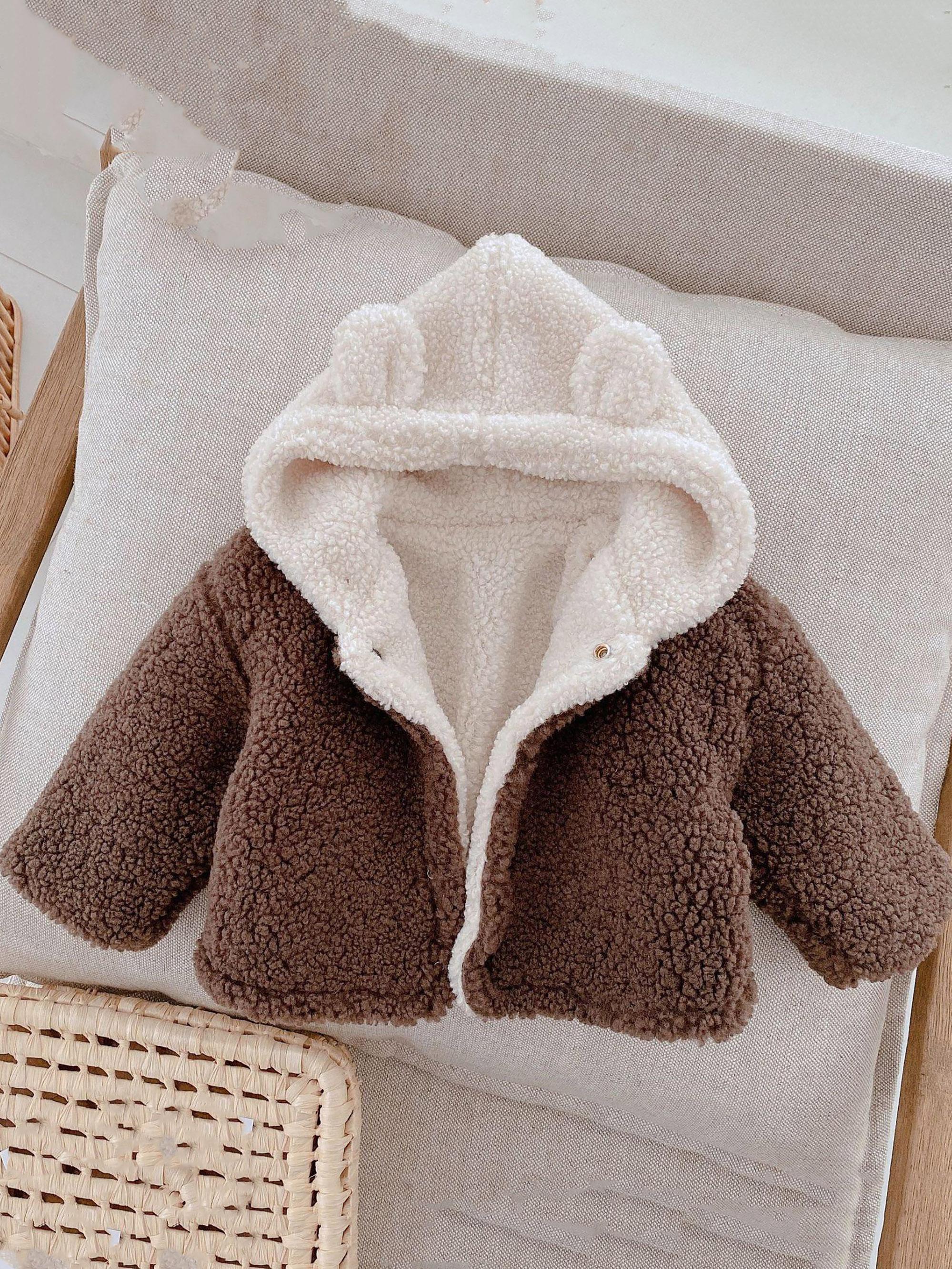 Girls' Plush Hooded Winter Jacket with Pockets - Soft Warm Coat, Cozy Full-Zip Outerwear for & Youth, Stylish Cold Weather Jacket for Everyday & Special Occasions (Easy On/Off), Seasonal Wear, Unisex ' Coat